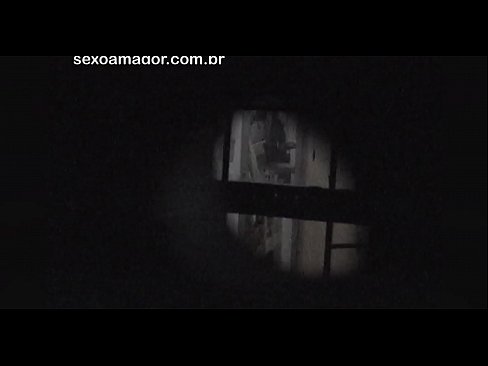 ❤️ Blondie word in die geheim video-opgeneem deur 'n buurtvoyeur wat agter hol bakstene versteek is ❤️❌ Fok by ons af.passionateembracespotlight.ru